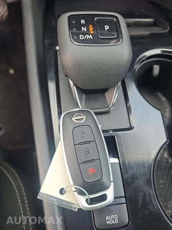 2023 Nissan Rogue S – miniatura 8