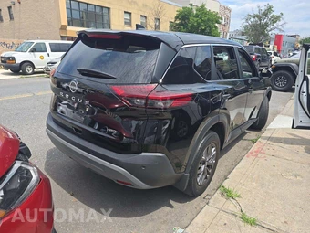 2023 Nissan Rogue S – miniatura 3
