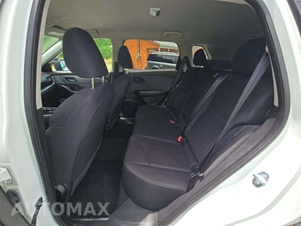 2023 Nissan Rogue S – miniatura 10