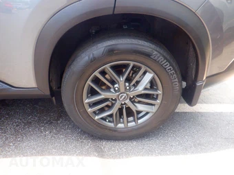 2023 Nissan Rogue S – miniatura 10