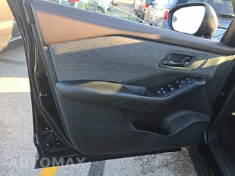 2023 Nissan Rogue S – miniatura 9
