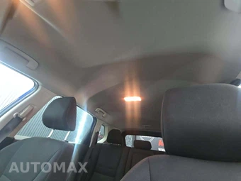 2023 Nissan Rogue S – miniatura 11