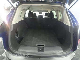 2023 Nissan Rogue S – miniatura 14