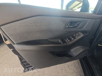 2023 Nissan Rogue S – miniatura 9