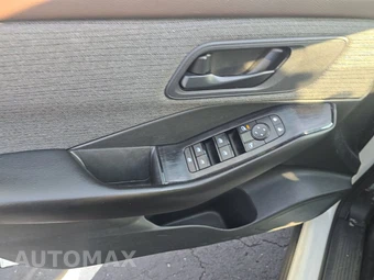 2023 Nissan Rogue S - miniatura 9