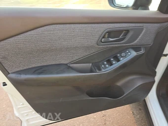 2023 Nissan Rogue S – miniatura 15