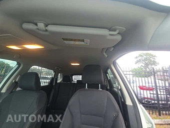 2023 Nissan Rogue S – miniatura 10