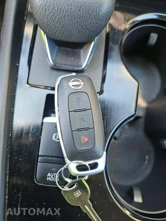 2023 Nissan Rogue S – miniatura 5