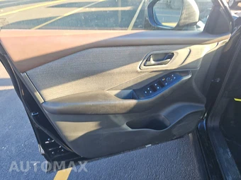 2023 Nissan Rogue S – miniatura 9