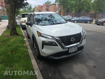 2023 Nissan Rogue S - miniatura 3