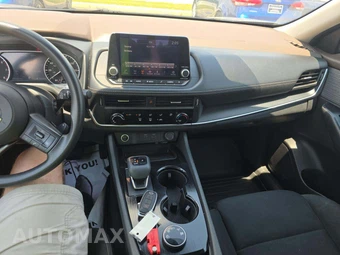 2023 Nissan Rogue S – miniatura 10