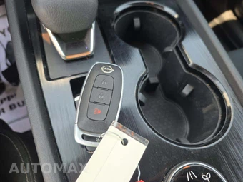 2023 Nissan Rogue S – miniatura 8