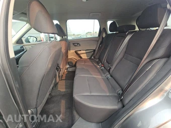 2023 Nissan Rogue S – miniatura 13