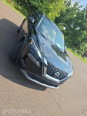 2023 Nissan Rogue S - miniatura 3