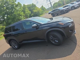 2023 Nissan Rogue S - miniatura 4