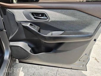 2023 Nissan Rogue S - miniatura 37