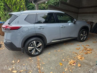 2023 Nissan Rogue SL – miniatura 4