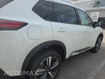 2023 Nissan Rogue SL – miniatura 4