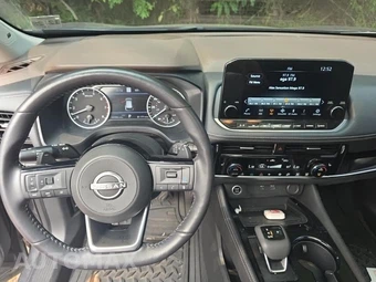2023 Nissan Rogue SL - miniatura 12