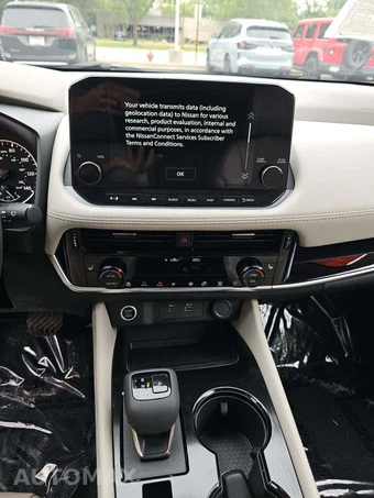 2023 Nissan Rogue SL – miniatura 10