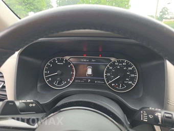 2023 Nissan Rogue SL – miniatura 9