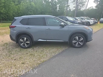 2023 Nissan Rogue SL – miniatura 4