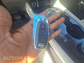 2023 Nissan Rogue SL – miniatura 5