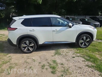2023 Nissan Rogue SL – miniatura 4