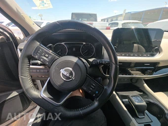 2023 Nissan Rogue SL - miniatura 11