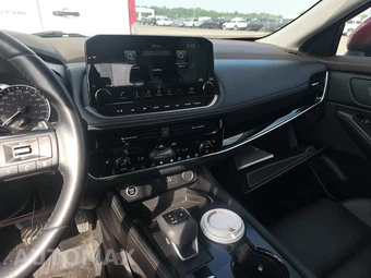 2023 Nissan Rogue SL – miniatura 11