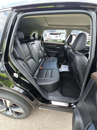 2023 Nissan Rogue SL – miniatura 13