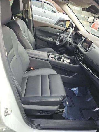 2023 Nissan Rogue SL – miniatura 18