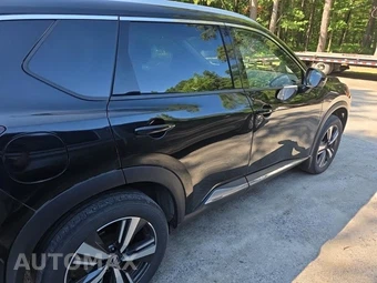 2023 Nissan Rogue SL – miniatura 4