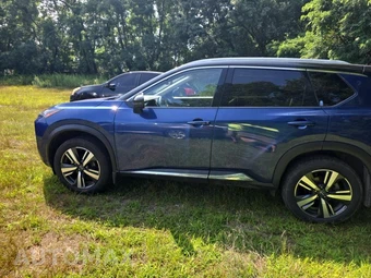 2023 Nissan Rogue SL - miniatura 8