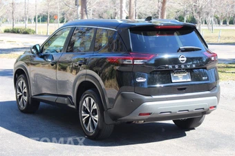 2023 Nissan Rogue SV - miniatura 4
