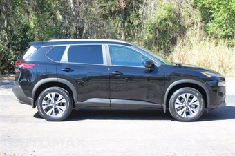 2023 Nissan Rogue SV - miniatura 7