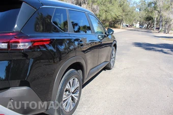 2023 Nissan Rogue SV - miniatura 9