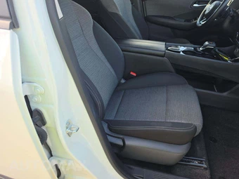2023 Nissan Rogue SV – miniatura 18