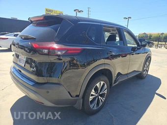 2023 Nissan Rogue SV – miniatura 4