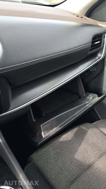 2023 Nissan Rogue SV - miniatura 18