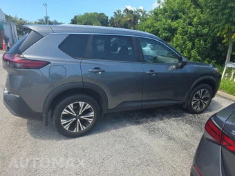 2023 Nissan Rogue SV - miniatura 4