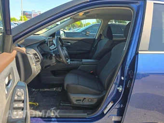 2023 Nissan Rogue SV - miniatura 3