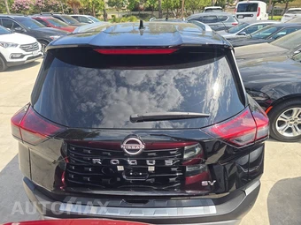 2023 Nissan Rogue SV - miniatura 5