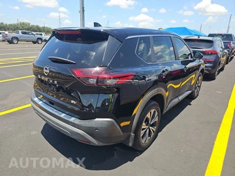 2023 Nissan Rogue SV – miniatura 4