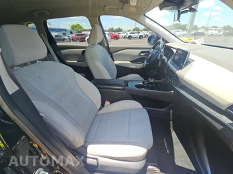 2023 Nissan Rogue SV – miniatura 8