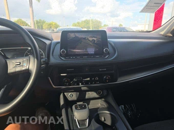 2023 Nissan Rogue SV - miniatura 7