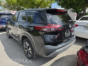 2023 Nissan Rogue SV - miniatura 7