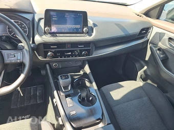 2023 Nissan Rogue SV – miniatura 11
