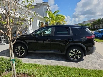 2023 Nissan Rogue SV - miniatura 8