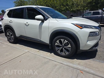 2023 Nissan Rogue SV – miniatura 3